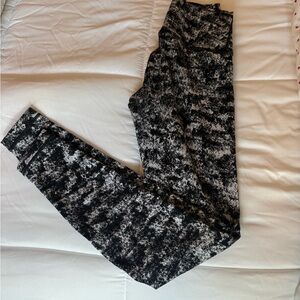 Lulu Lemon leggings size 4